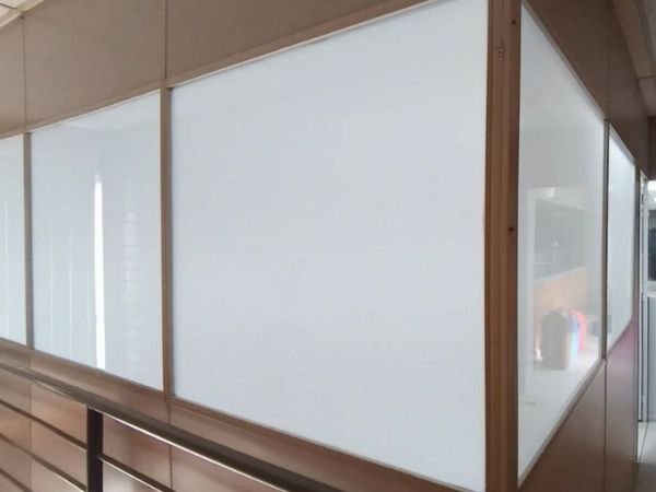 Melhore o controle da luminosidade com película fumê em Itaboraí