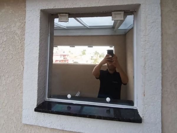 Películas Fumê, Espelhada e Jateada em Rio de Janeiro Películas Fumê, Espelhada e Jateada em Rio de Janeiro